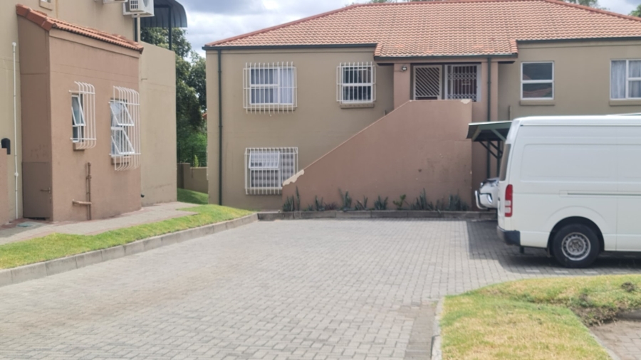 2 Bedroom Property for Sale in Safari Gardens North West